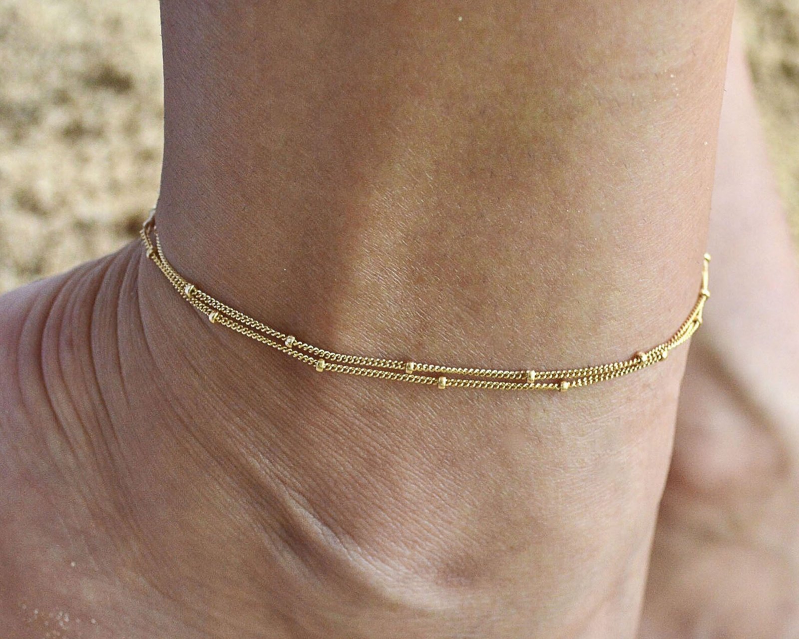 gold-ankle-bracelet