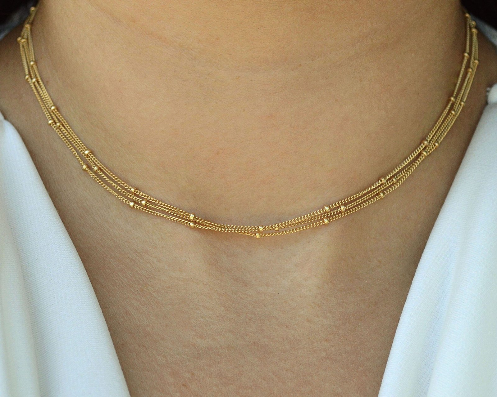 layered-gold-chain-necklace