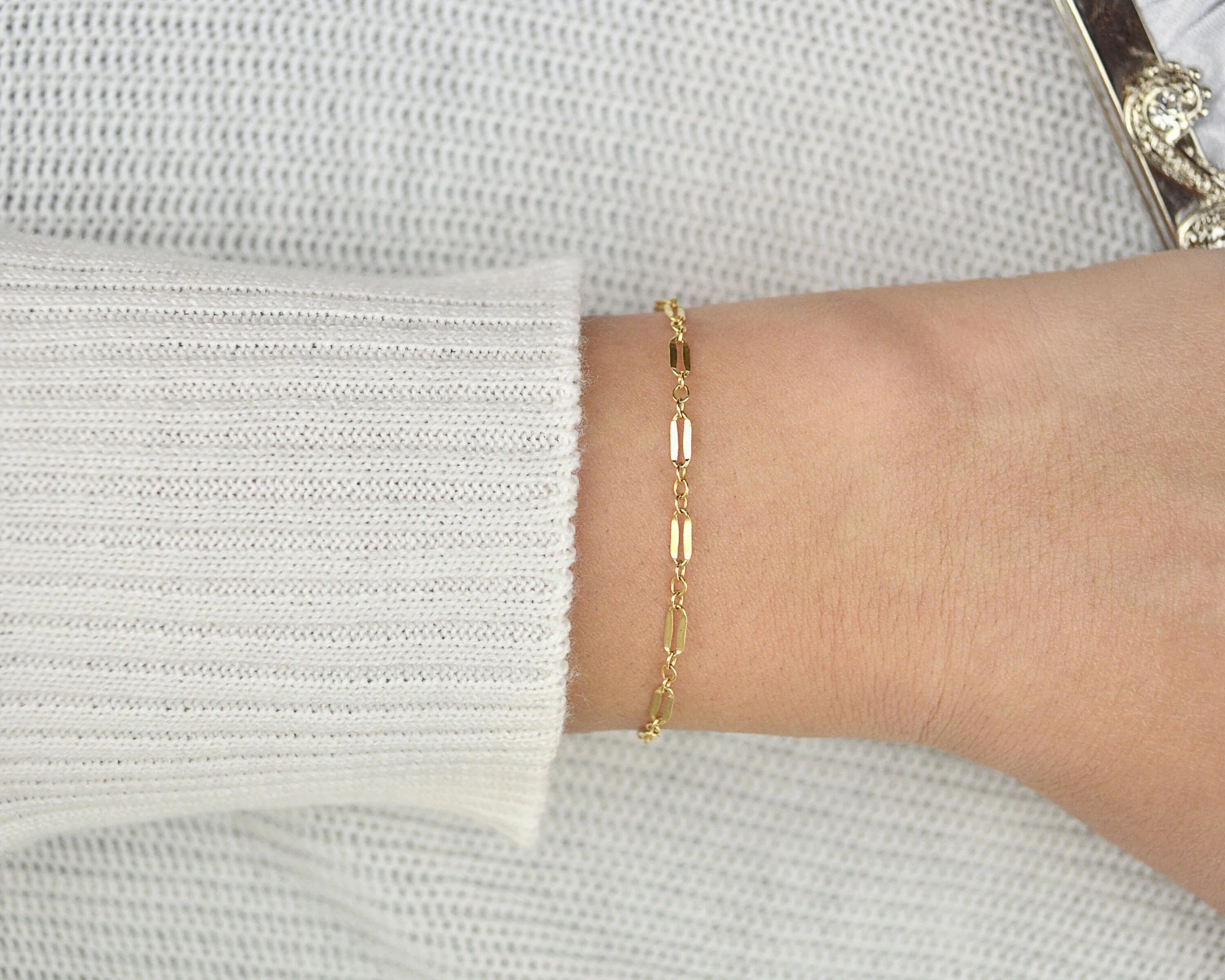 small-gold-bracelet
