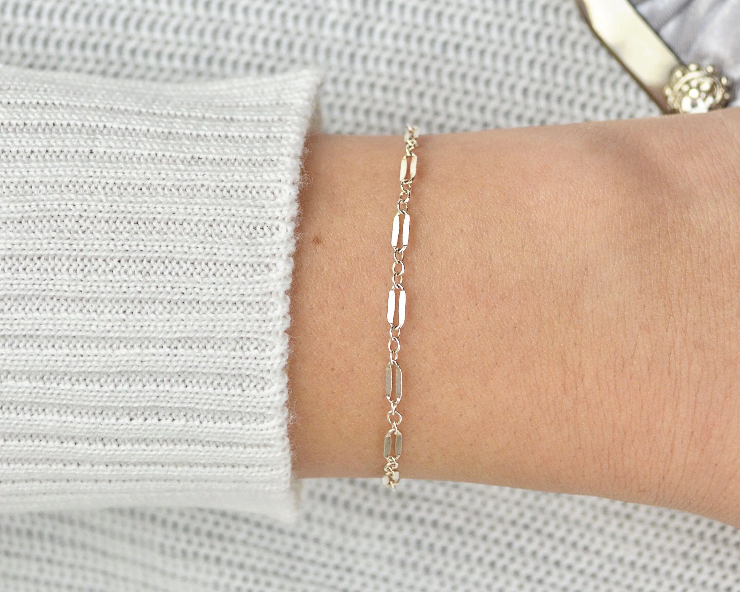 iana-dixon-dainty-bracelet