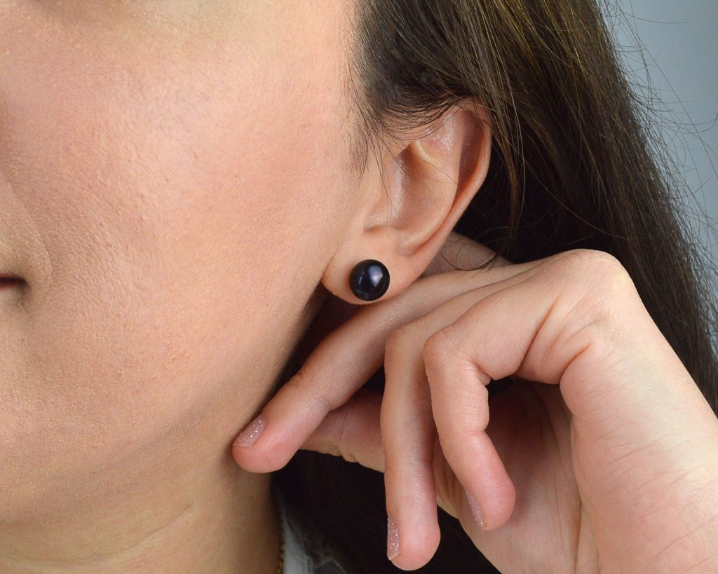 large-pearl-earrings