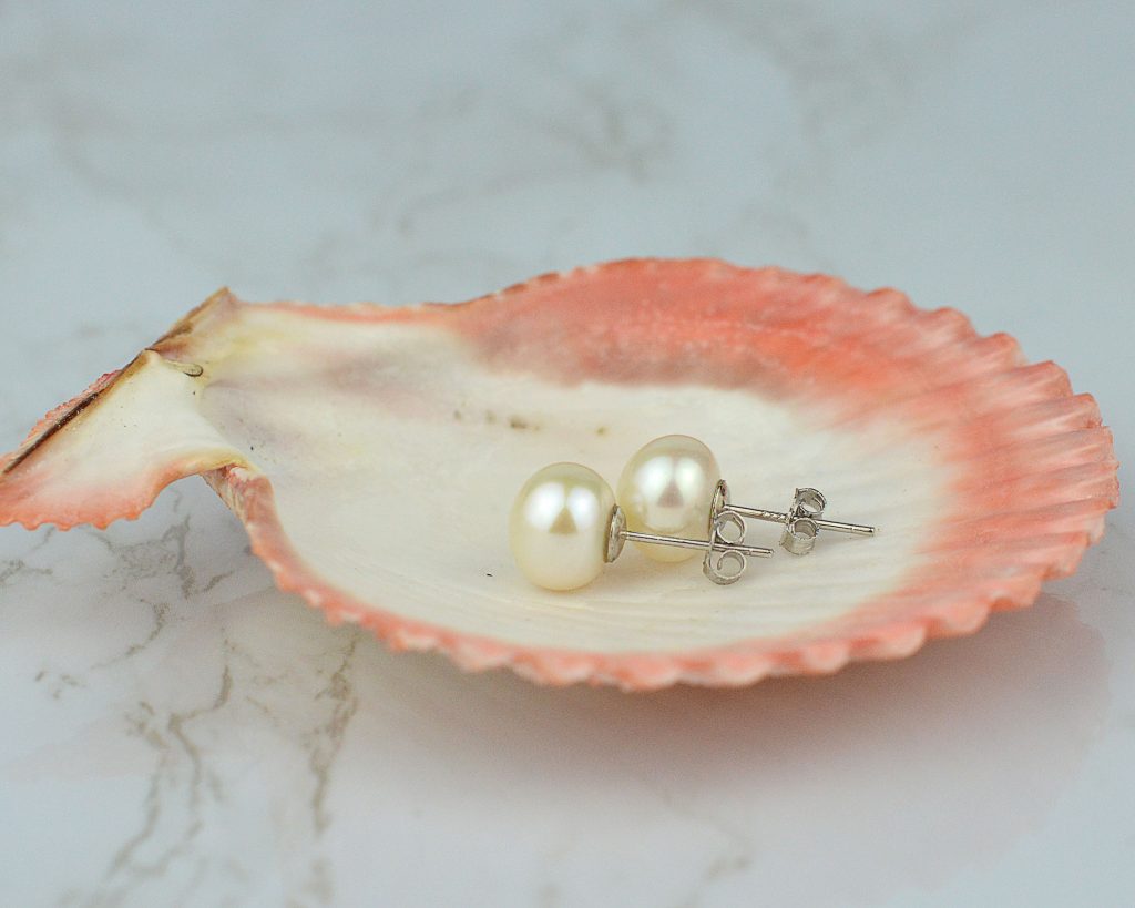 pearl-wedding-earrings