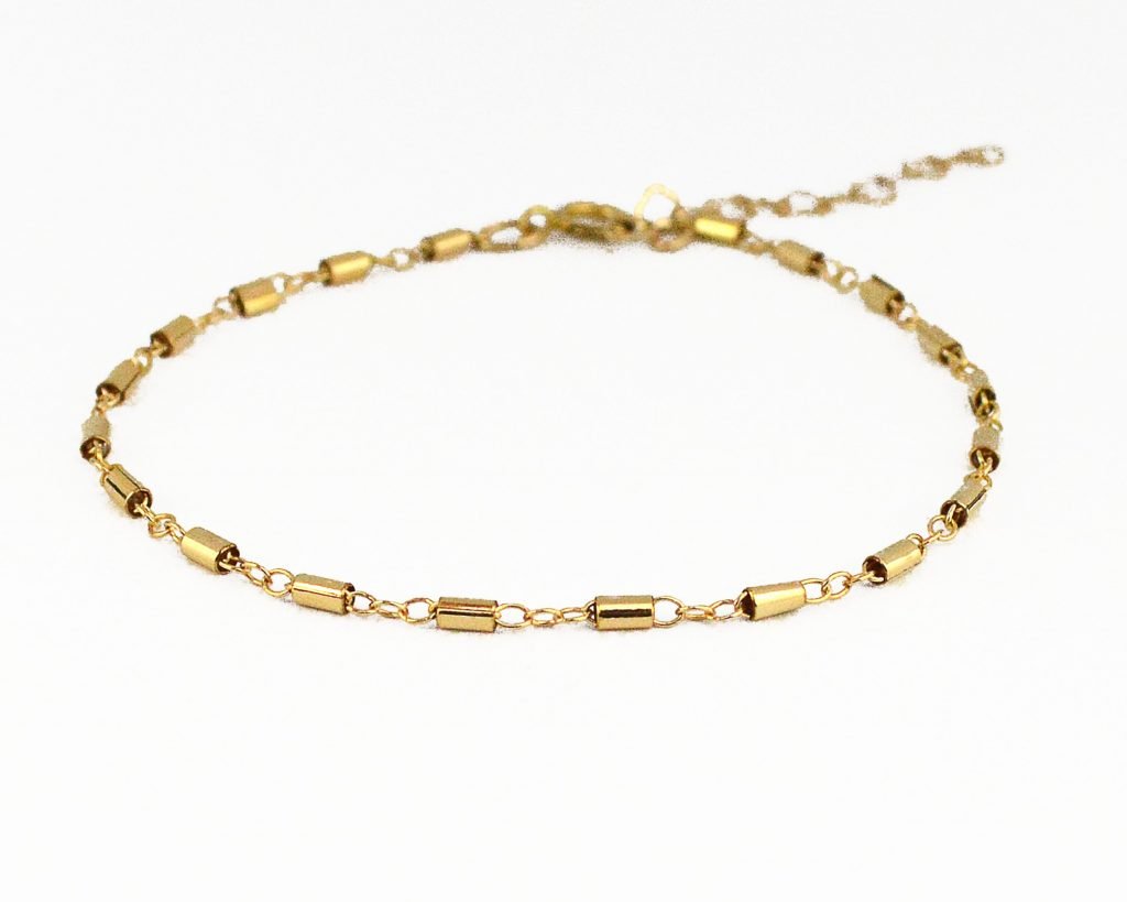 gold-jewelry-bracelet